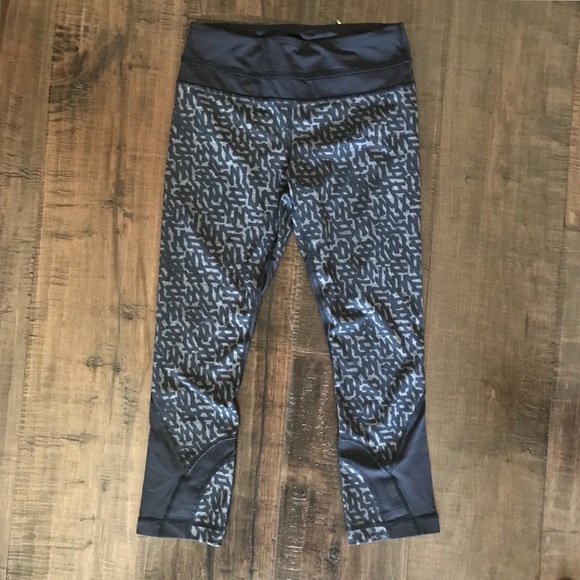lululemon athletica Pants - Lululemon Pace Revival Crop 22”